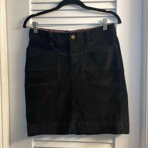 Athleta Blk Velvet Cargo Skirt Size 2-LIKE NEW! Hidden Inner Drawstring, 17”